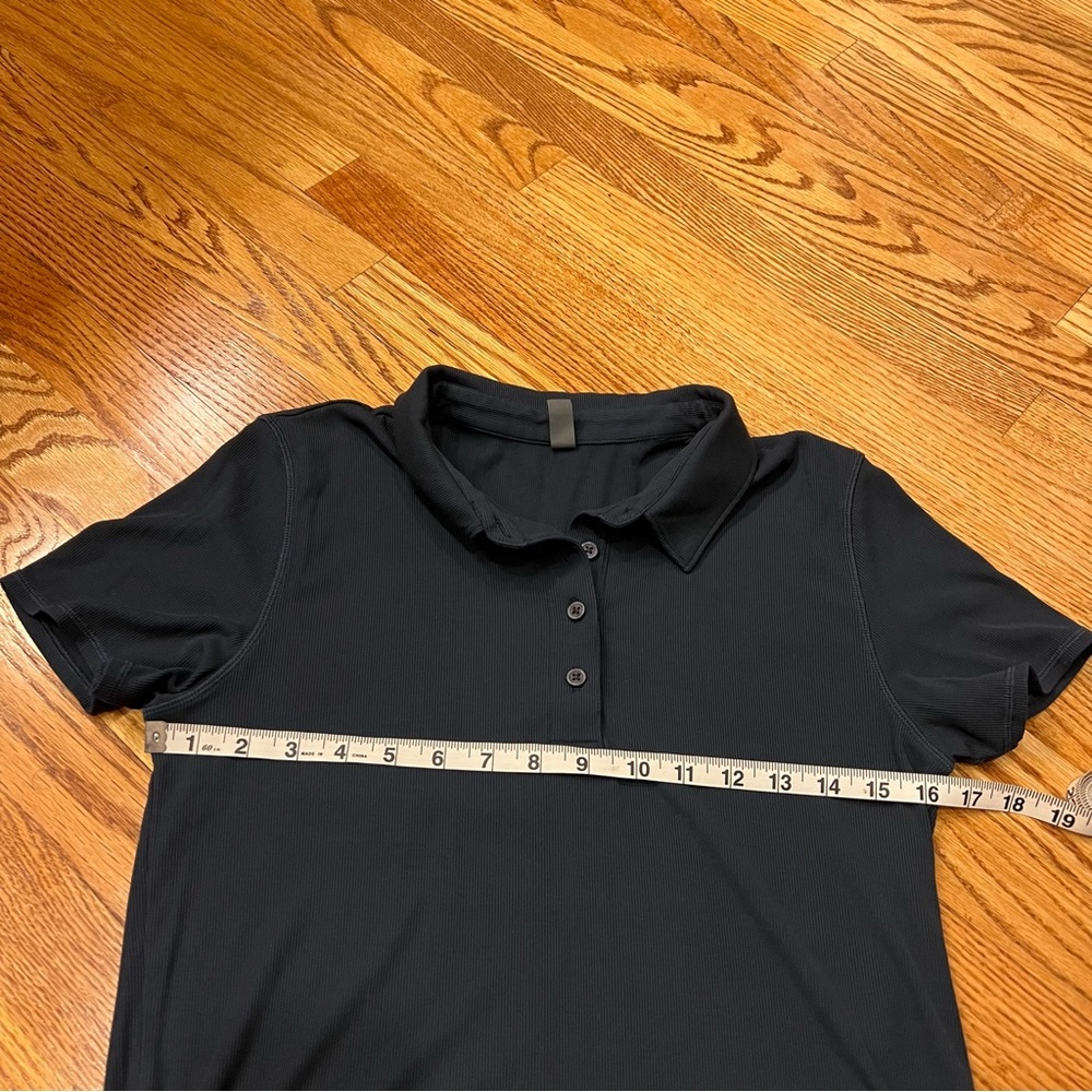 Vuori Fitted Polo Blue Navy Women’s Large - Picture 5 of 6